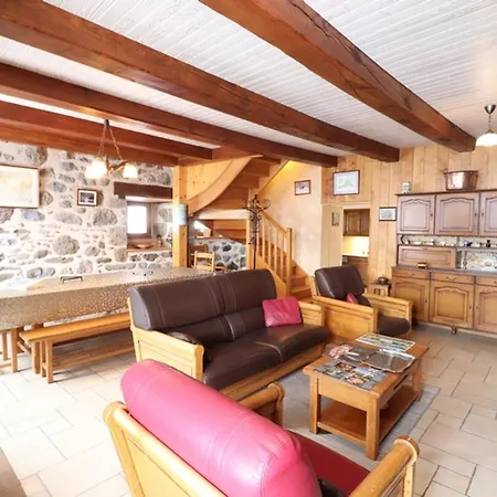 Ferienhaus Gite De Charme Au Coeur Des Volcans D'auvergne, Proche Super-lioran, Nature Et Histoire - Fr-1-742-458